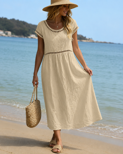 Livia™ | Elegante Buikcamouflerende Geborduurde Midi Jurk