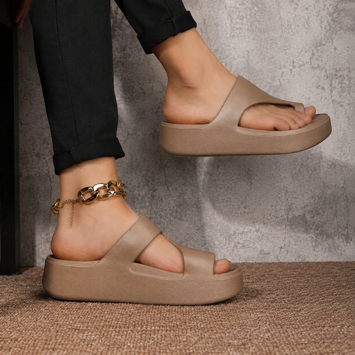 Lena™ | Comfortabele Orthopedische Plateau Slippers Met Memory Foam