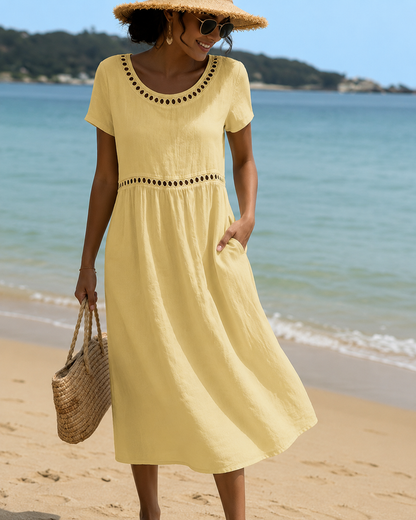 Livia™ | Elegante Buikcamouflerende Geborduurde Midi Jurk