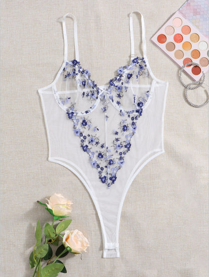 Julie™ | Body met geborduurde vlinders