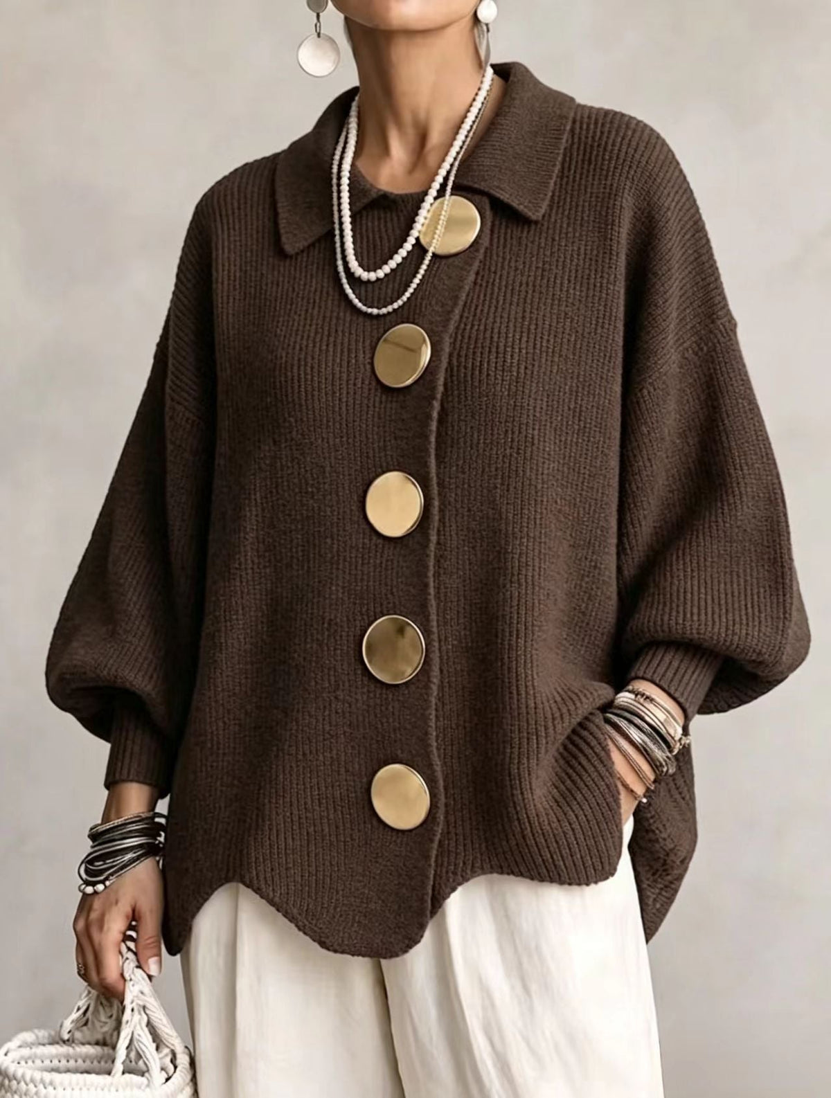 Tess™ | Oversized Vest met Kraag en Grote Gouden Knopen 7