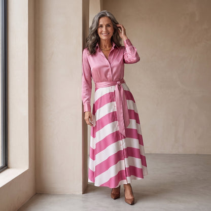 Monique™ | Elegante Buikbedekkende Gestreepte Maxi Jurk Met Ceintuur 9