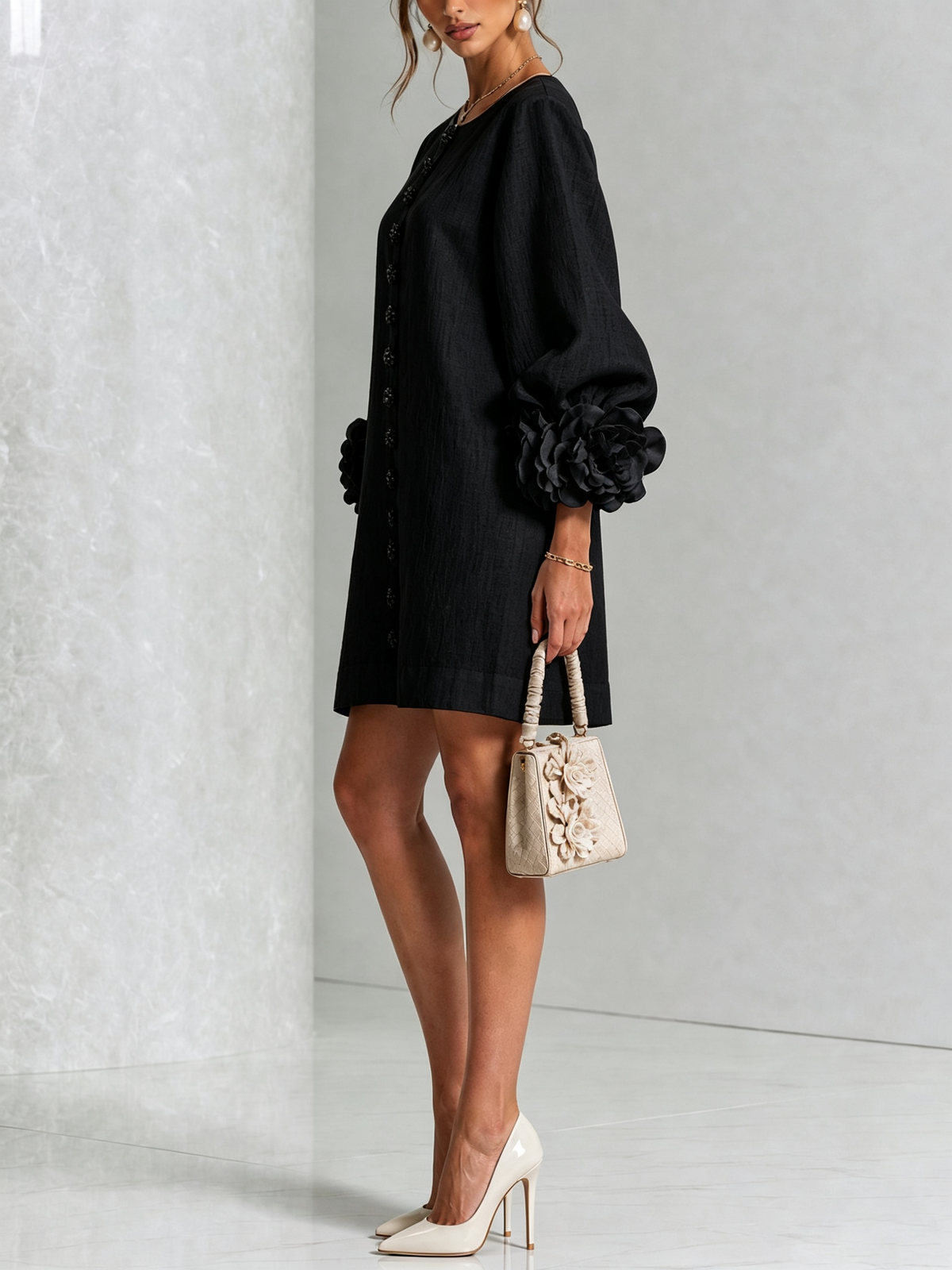 Nina™ | Losvallende Jurk met Knoopsluiting en Rozetmouwen 15