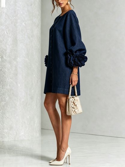 Nina™ | Losvallende Jurk met Knoopsluiting en Rozetmouwen 21