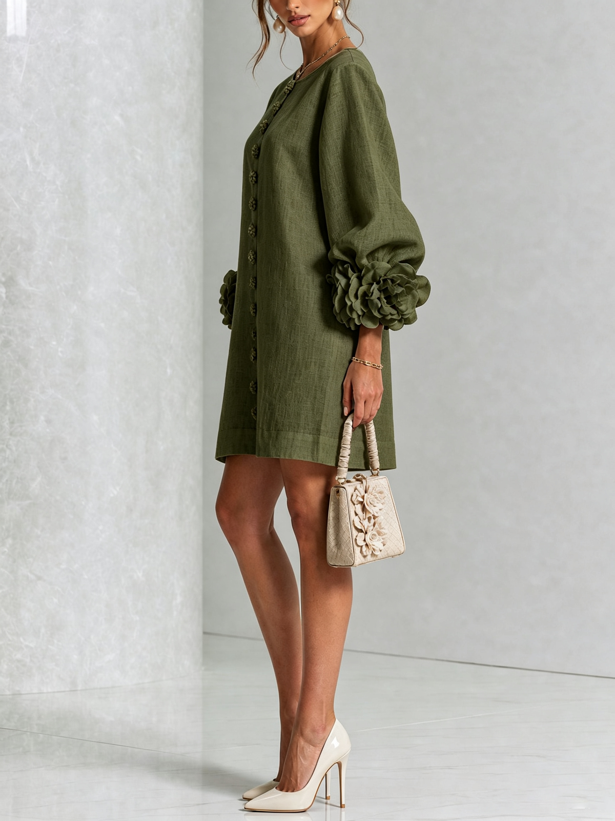 Nina™ | Losvallende Jurk met Knoopsluiting en Rozetmouwen 27