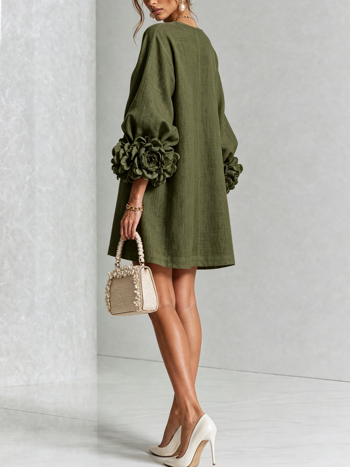 Nina™ | Losvallende Jurk met Knoopsluiting en Rozetmouwen 28
