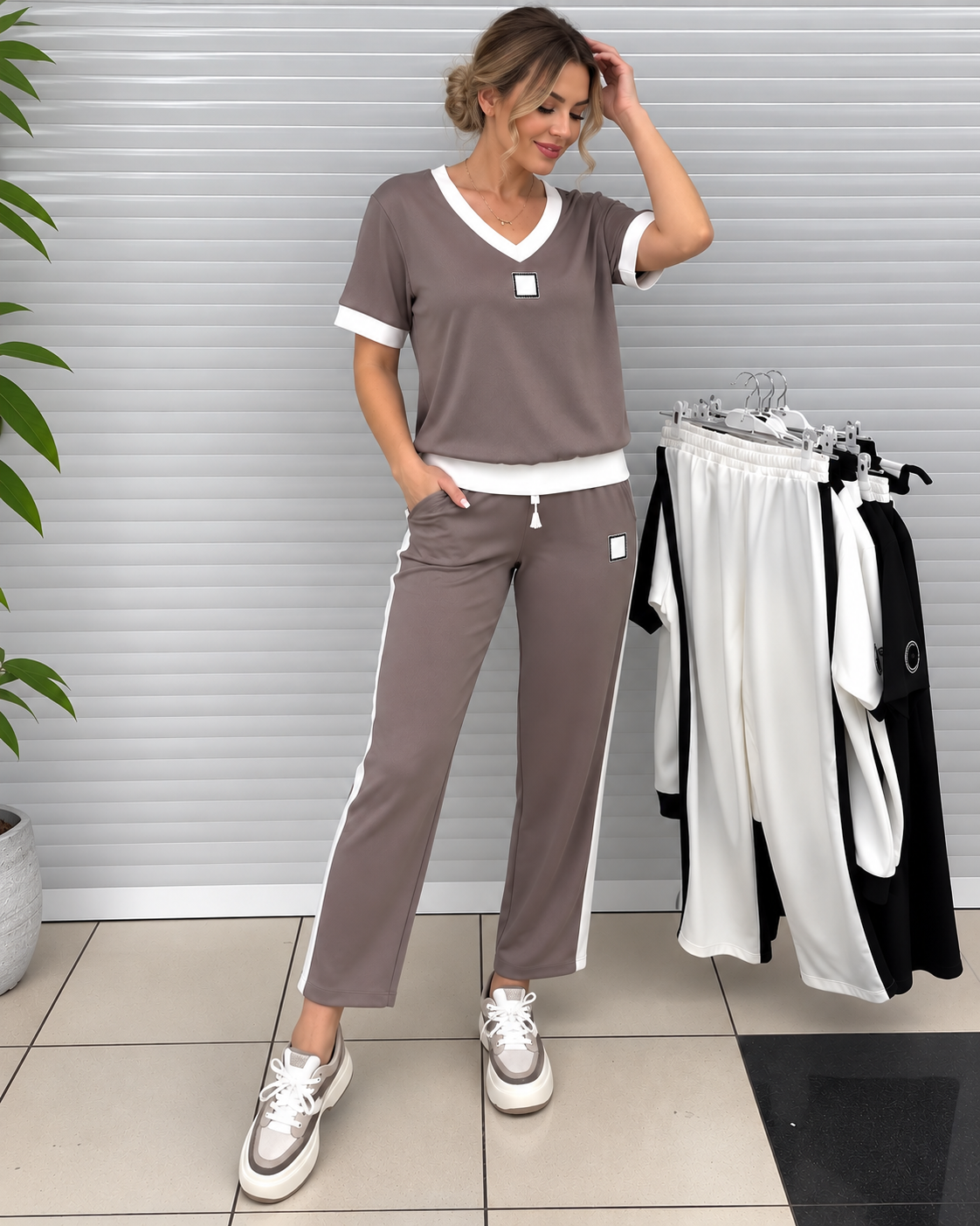 Mirae™ | Comfortabele Tweedelige Set Met V-Hals